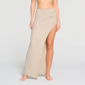 SKIMS Raw Edge Slit Long Skirt - Stone